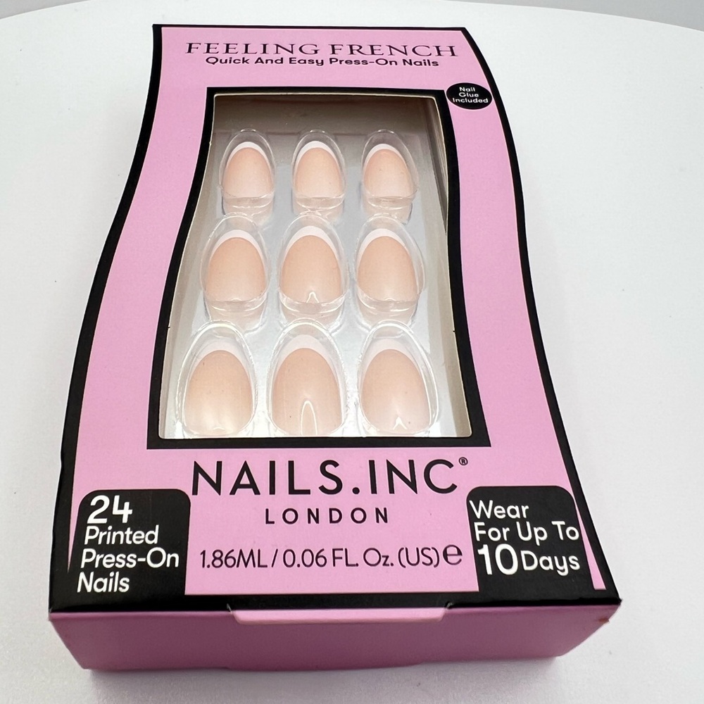 $3 ~ Feeling French ~ Nails. Inc. London ~ French Tip Press On Manicure ~ NEW